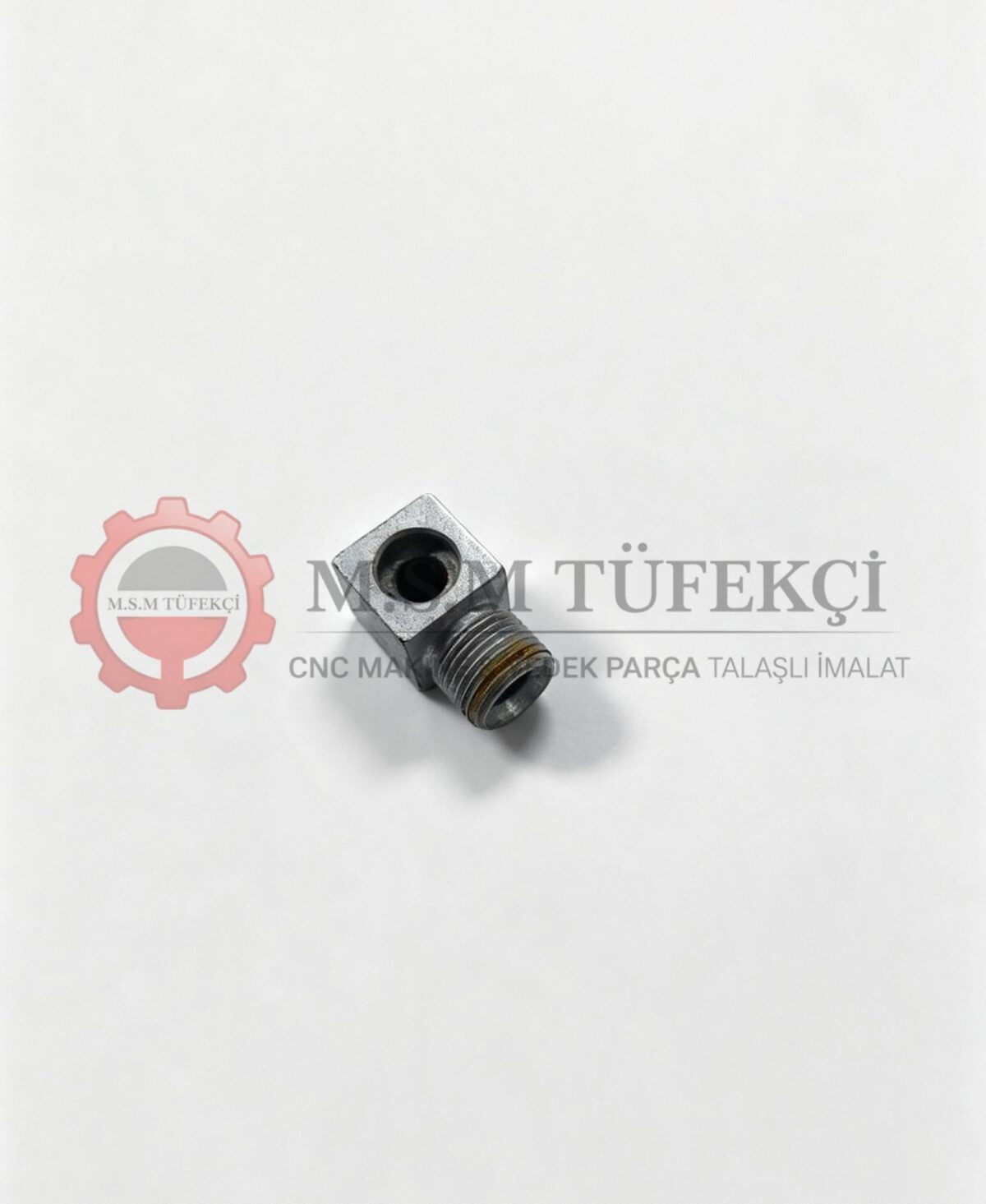 Kare gövdeli CNC adaptör